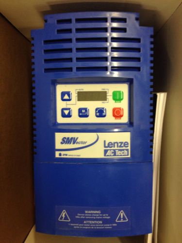 Lenze ac tech 10hp 7.5kw vfd ac motor speed control 240v 3ph. for sale