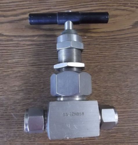 Whitey  ss-12nbs8 1/2&#034; needle valve for sale