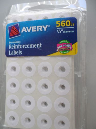 Avery Self-Adhesive Permanent Reinforcement Labels 1/4&#034; White Pack of 532