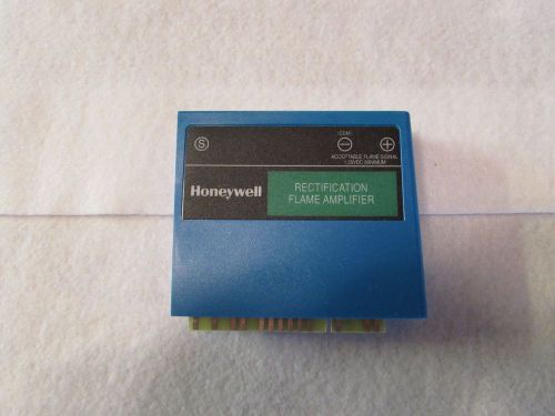 HONEYWELL 7800 series rectification flame amplifier R7847 A    1025