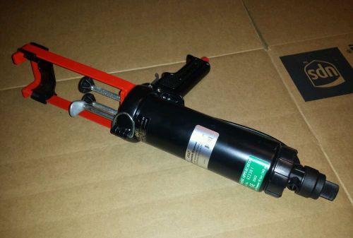 Cox pneumatic applicator 784015 caulking gun 1-3001130 145psi new for sale