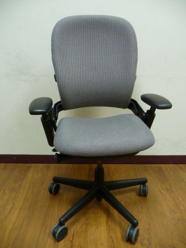 Steelcase &#034;leap v2&#034; gray/blue fabric seat &amp; back fully loaded  #10565 for sale