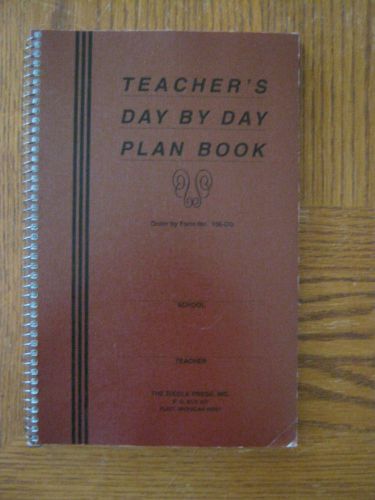 Teacher&#039;s Day by Day Plan Book ~ Riegle Press ~ 106DD ~ Unused
