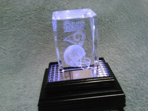 New 3&#034;ST.LOUIS RAMS FOOTBALL 3D Crystal with 2&#034;stand 3 LED Light Display office