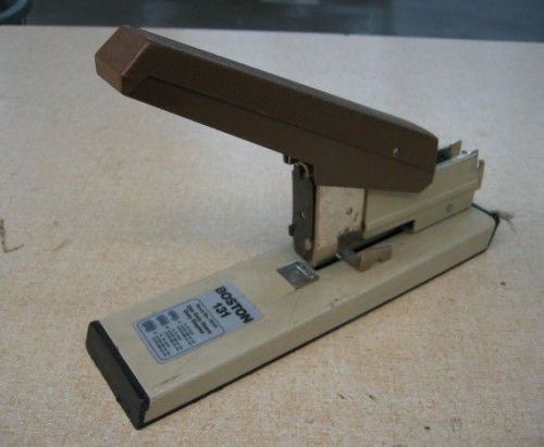 Boston 131 Heavy Duty Stapler Excellent Condition Works Great!  FREE SHIPPING