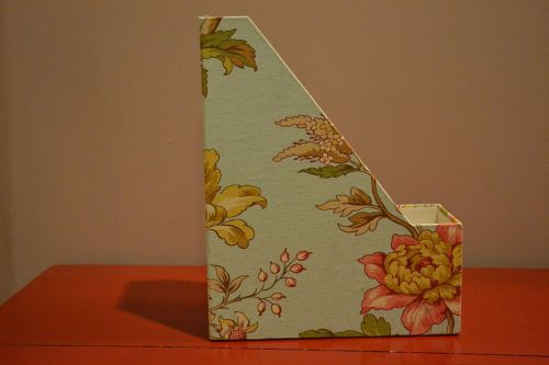 Floral file holder/magazine holder