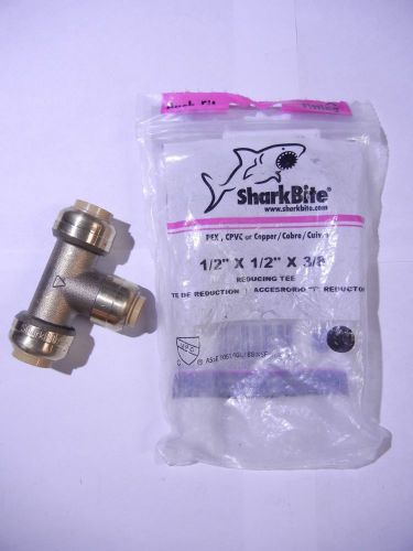 1/2&#034; x 1/2&#034; x 1/2&#034; Sharkbite Reducing Tee Push Fit (M158)