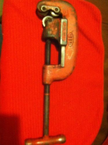 Reed Tool  2-1 Steel Pipe Cutter with 1/8&#034; - 2&#034; Heavy Duty Adjustable