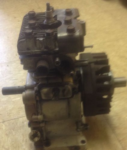 VINTAGE BRiggs &amp; Stratton ENGINE/MOTOR For Parts Or Repair.