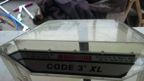 code 3 xl 5000 clear outer dome in excellent cond no fogging
