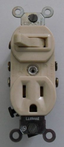 Leviton, 5245-I, 3-Way Quiet Switch &amp; 2-P, 3-W Grounding Receptacle, 15A-125V AC