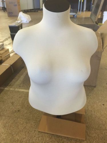 Silvestri PLUS SIZE Store Display Mannequin 1/2 Torso Female Form With Stand