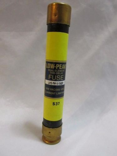 New nib (1) bussmann low-peak dual-element time-delay lps-rk-1-1/4sp fuse for sale