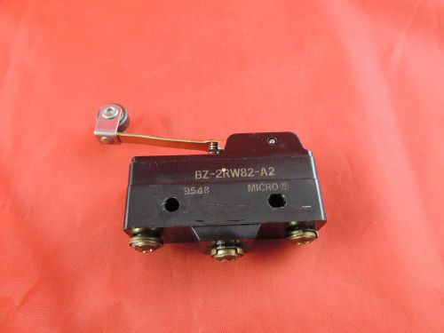 NEW Omron Micro Switch BZ-2RW82-A2 Pressure Roller Lever Limit