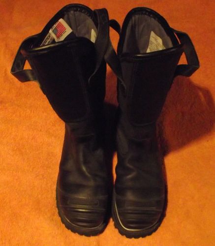 Crosstech pull-on fire boots. great condition. sz 8.5 d for sale