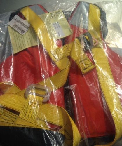 STEARNS 631LJ LIFE VEST AND HARNESS  BRAND NEW