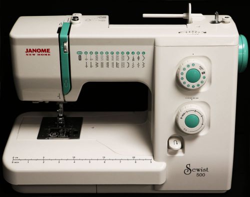 Janome sewist 500 sewing machine—black friday blowout sale! for sale