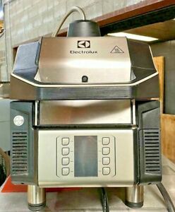 2018 ELECTROLUX  SINGLE COMMERCIAL PANINI PRESS WITH SMOOTH PLATE #M108