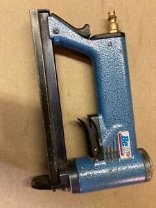 BeA 71/16-421 Upholstery Staple Gun Stapler used