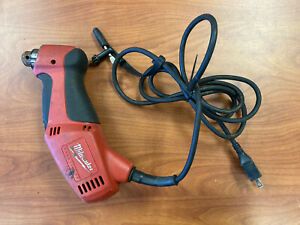 MILWAUKEE CORDED ELECTRIC 3/8&#034; REVERSING DRILL CLOSE QUARTER ANGLE DRILL 0370-20