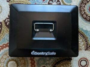 Sentry Safe Cash Box With Key