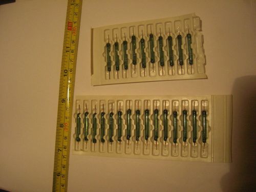 Assortment of 25  x NOS reed switches Lot 28