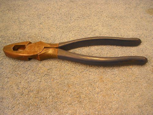 Klein USA D213 8.5&#034; Side Cutting Electrical Lineman Pliers NR!