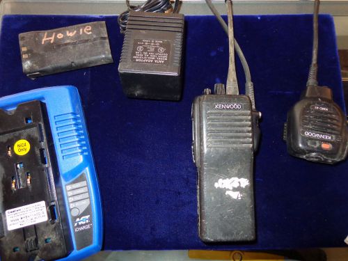 Kenwood TK-390 UHF Handheld 2-Way Radio with  Microphone, Extra Battery, Charger