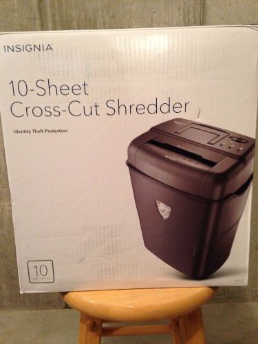 Insignia 10 - Sheet Cross - Cut Shredder