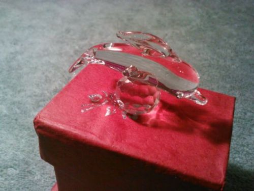 New in box Crystal clear Dolphin figurine 2&#034; X  1&#034;1/2Great Christmas Gift box