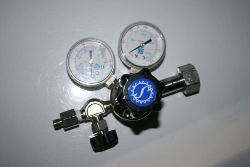 Scott Specialty Gases Model 51-13A Single-Stage Pressure Regulator
