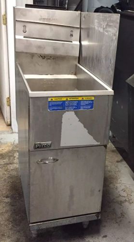 PITCO FRYER- MODEL 35CNATURAL GAS (pick Up Only From Maple wood NJ)