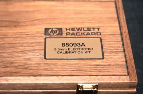 Keysight / Agilent / HP 85093A Electronic Calibration Kit, 3.5mm