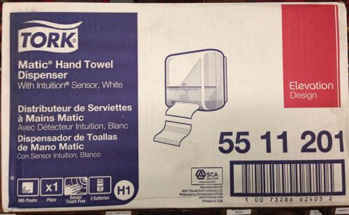 Tork Touchless Paper Towel Dispenser 5511201 White NIB