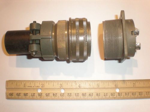 Used - ms3106a 32-1s (sr) with bushing and ms3102a 32-1p - 5 pin mating pair for sale