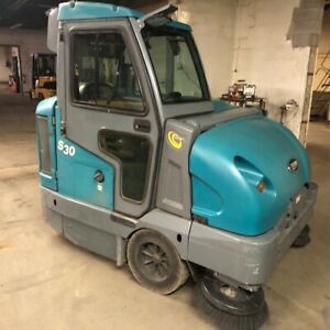2014 Tennant S30 Used Rider Sweeper Diesel Engine Cab with AC
