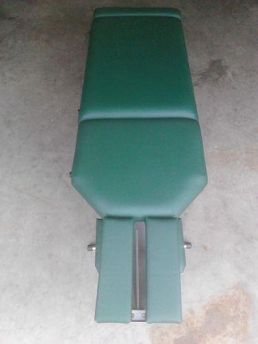 Deluxe Portable Chiropractic Table - Green