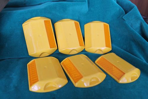 Six 6 new 1-way yellow pavement markers reflective road driveway reflectors rpms for sale