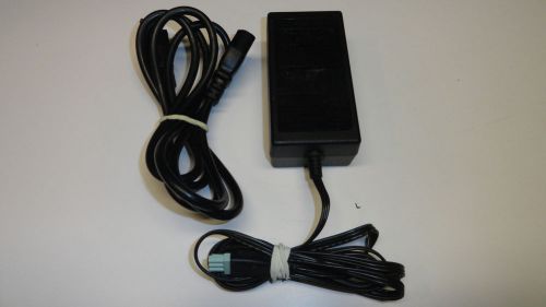 ZZ5:  Genuine HP 0957-2119 DeskJet F-380 Power Adapter