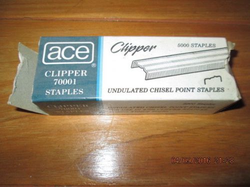VINTAGE ACE CLIPPER 70001 UNDULATED CHISEL POINT STAPLES