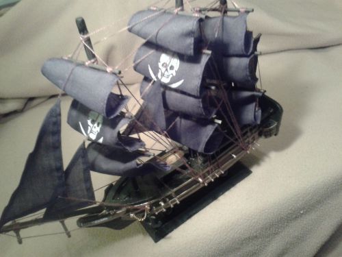 1600s Queen Anne&#039;s Revenge Blackbeard pirate treasure vessel ship12&#034;wooden model