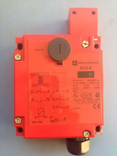 Telemecanique XCS 7311 XCS-Esafety Limit Switch