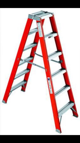 Werner 8 ft fiberglass 300 lb stepladdes step ladder tools holder jobsite reach for sale