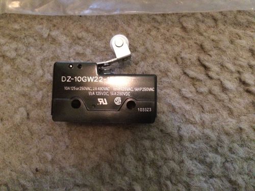 OMRON DZ-10GW22-1B Snap Switch,10A,Hinge Roller Lever NEW