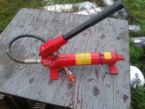 10000 psi hydraulic manual hand pump  very little use only