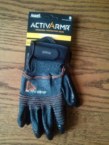 Ansell 97-008 Cut Resistant Gloves, Black/Gray, S, Pr
