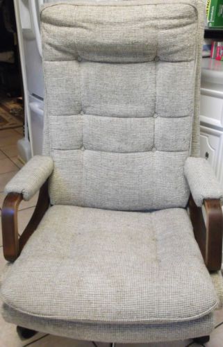 LAZY BOY VINTAGE NATURAL / BROWNS HI-BACK OFFICE CHAIR EXVC COMFORTABLE !!!!