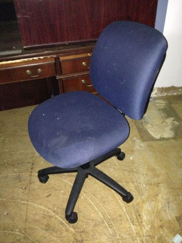 Swiveling Office Chairs