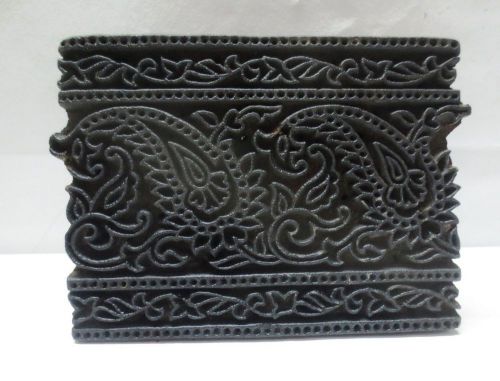 VINTAGE WOODEN HAND CARVED TEXTILE PRINTING ON FABRIC BLOCK STAMP FINE PAISLEY