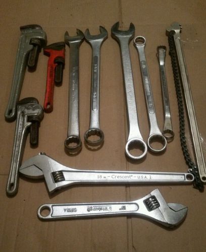 A bundle of 11 Wrenchs/tools